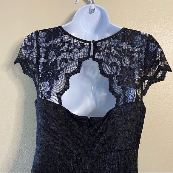 ELIZA J Lace Round Neck Cap Sleeve Sheath Dress - Picture 8 of 14